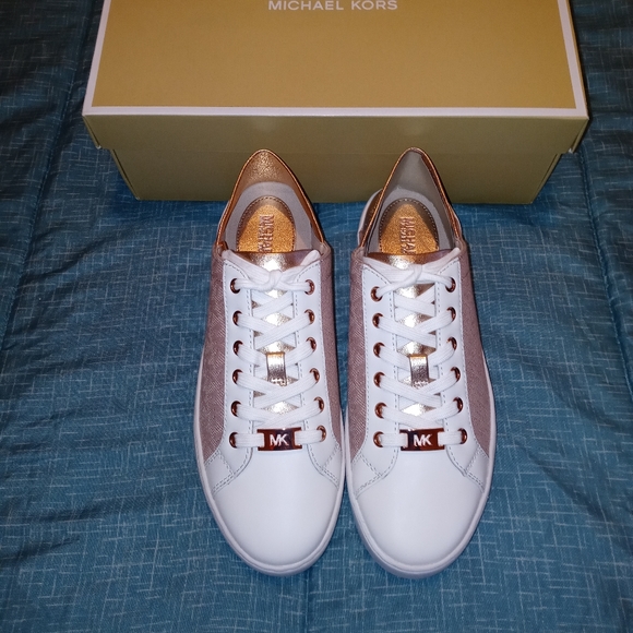 Michael Kors Bailee Sneaker - Picture 2 of 8